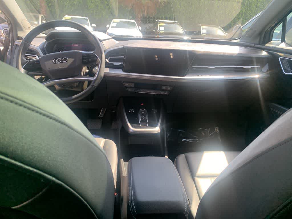 Thumbnail: 2023 Audi Q4 e-tron - 33