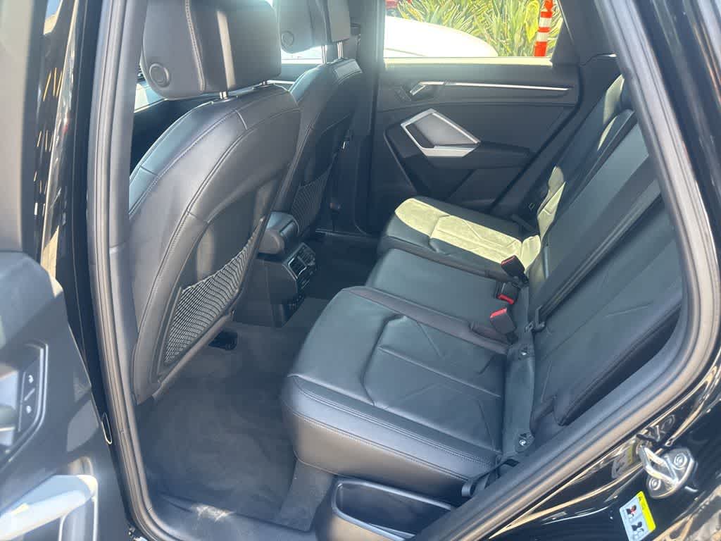 Thumbnail: 2023 Audi Q3 - 31