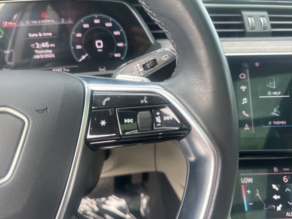 Thumbnail: 2024 Audi Q8 e-tron - 28