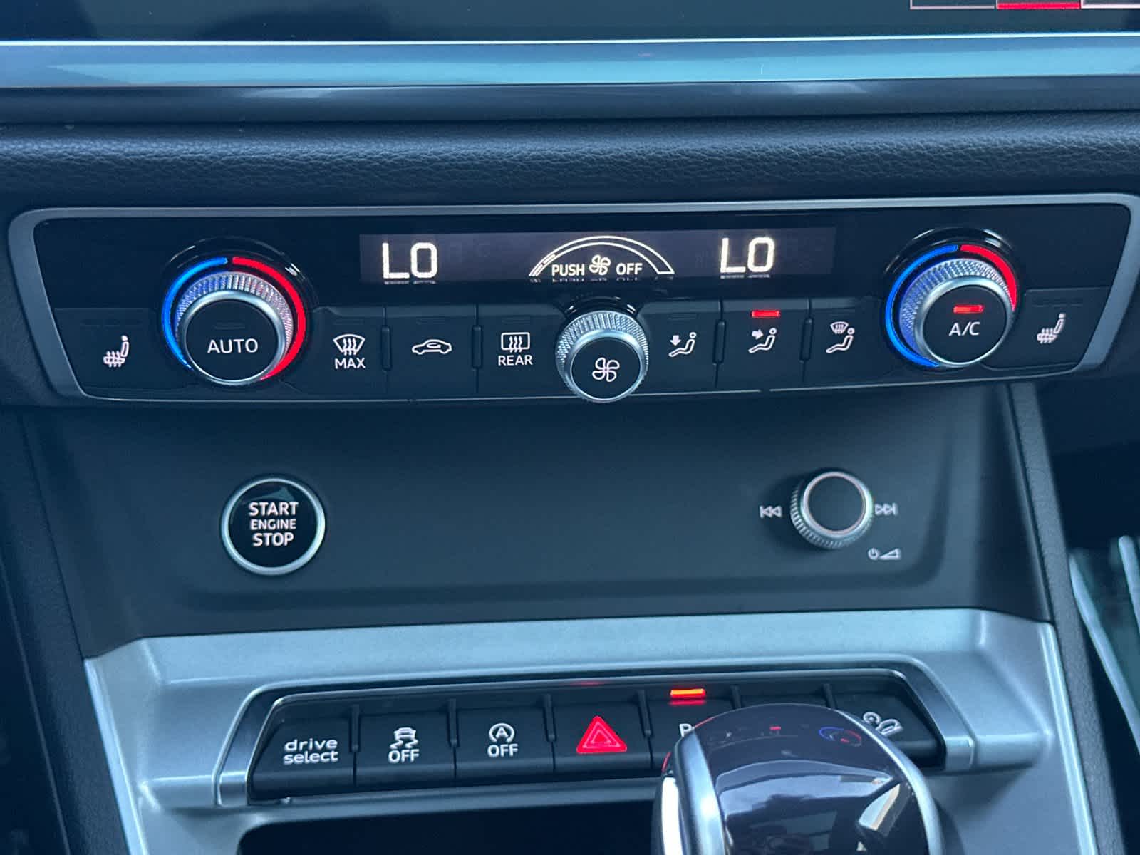 Thumbnail: 2023 Audi Q3 - 20