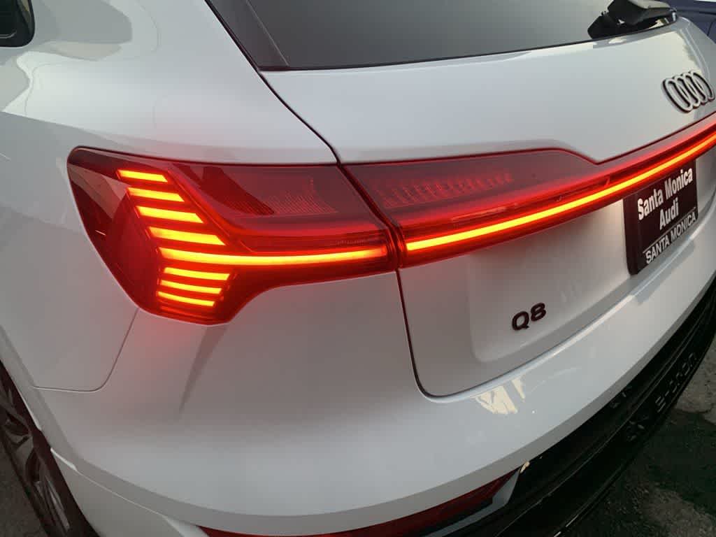 Thumbnail: 2024 Audi Q8 e-tron - 37