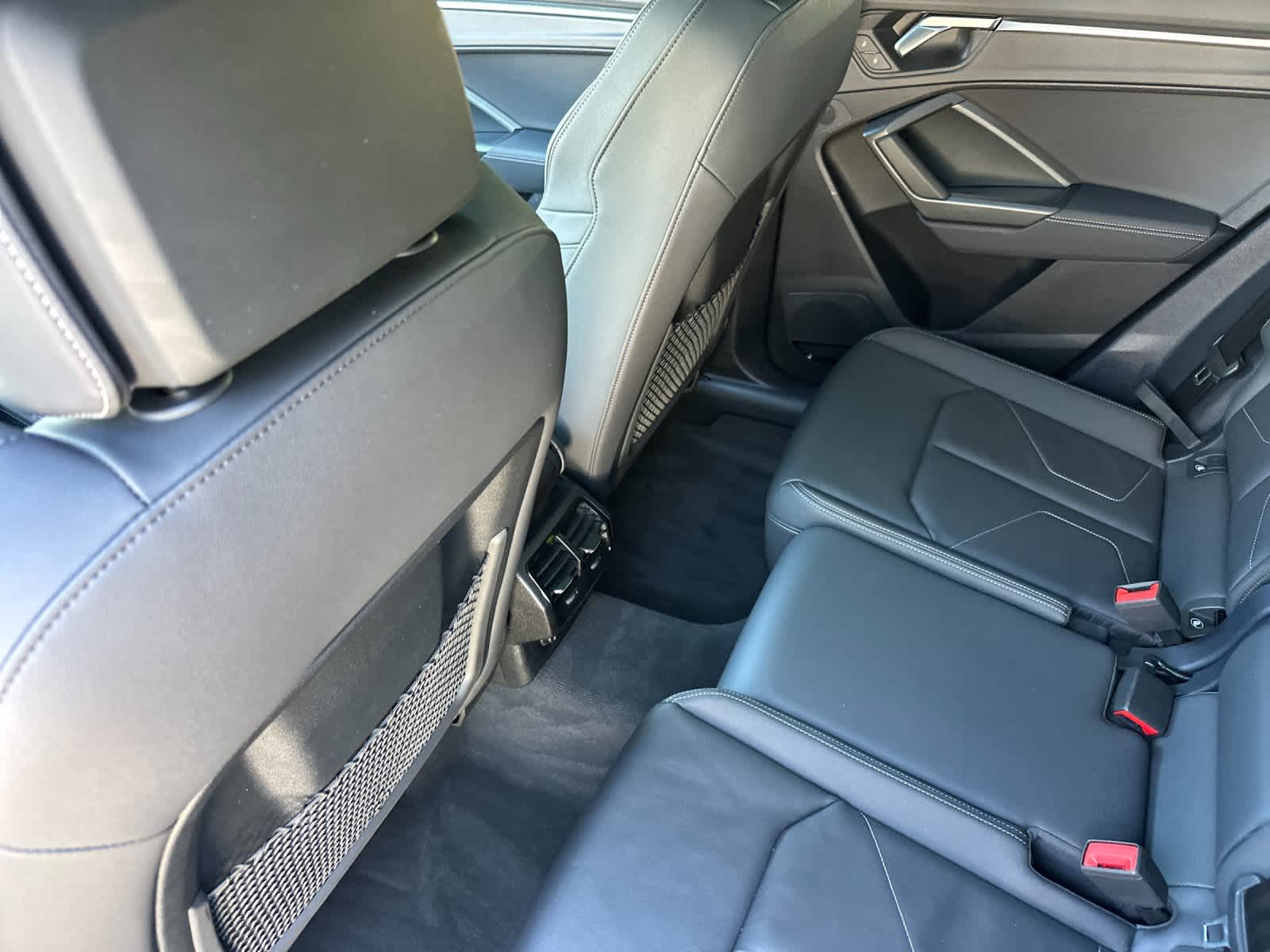 Thumbnail: 2023 Audi Q3 - 4