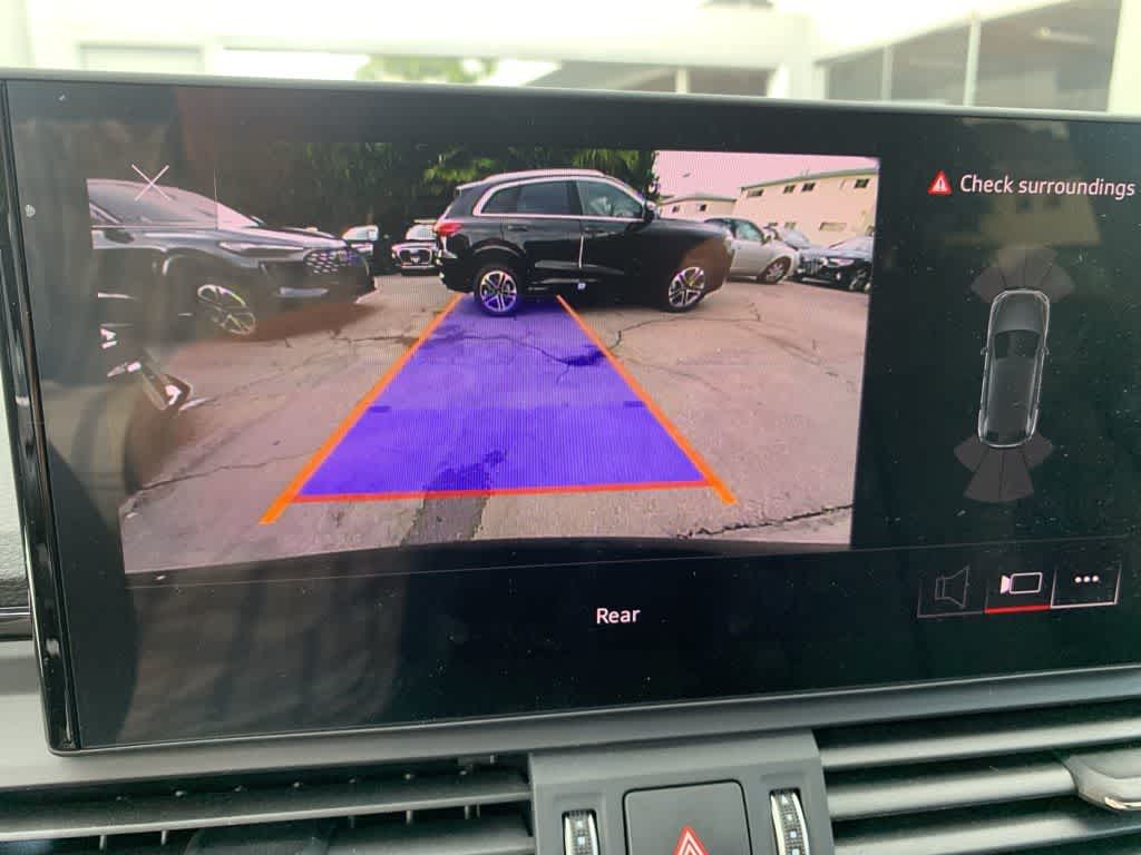 Thumbnail: 2024 Audi Q5 - 8