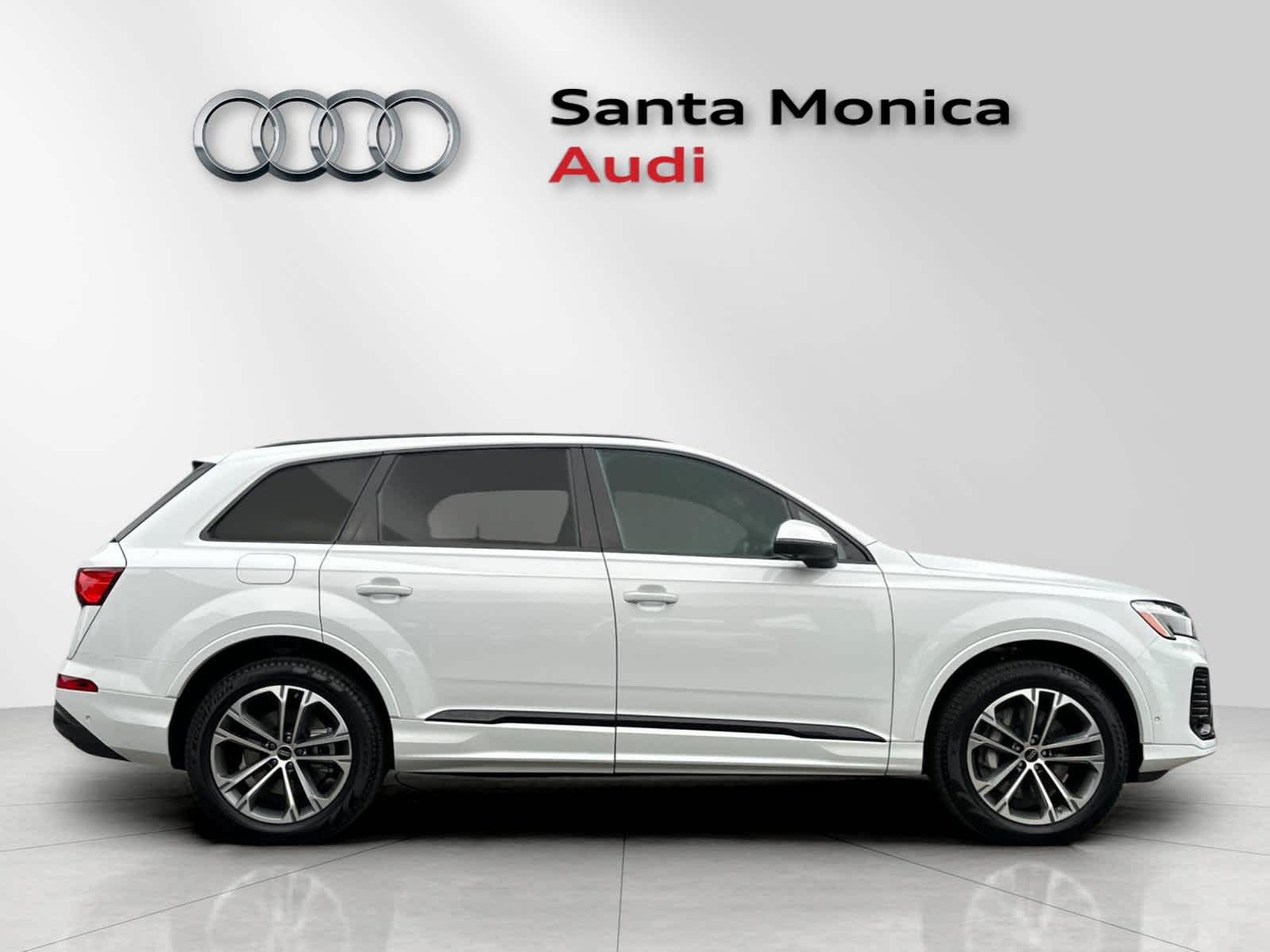 Thumbnail: 2026 Audi Q7 - 6