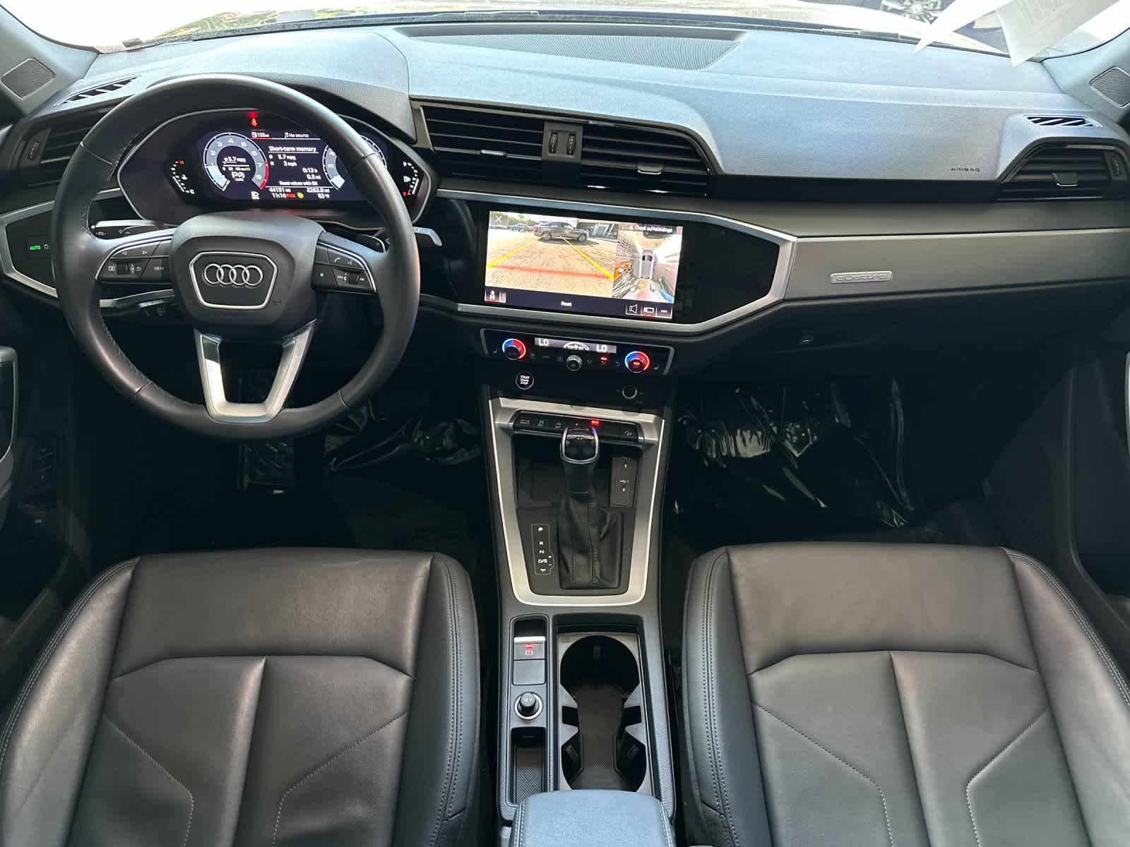 Thumbnail: 2023 Audi Q3 - 3