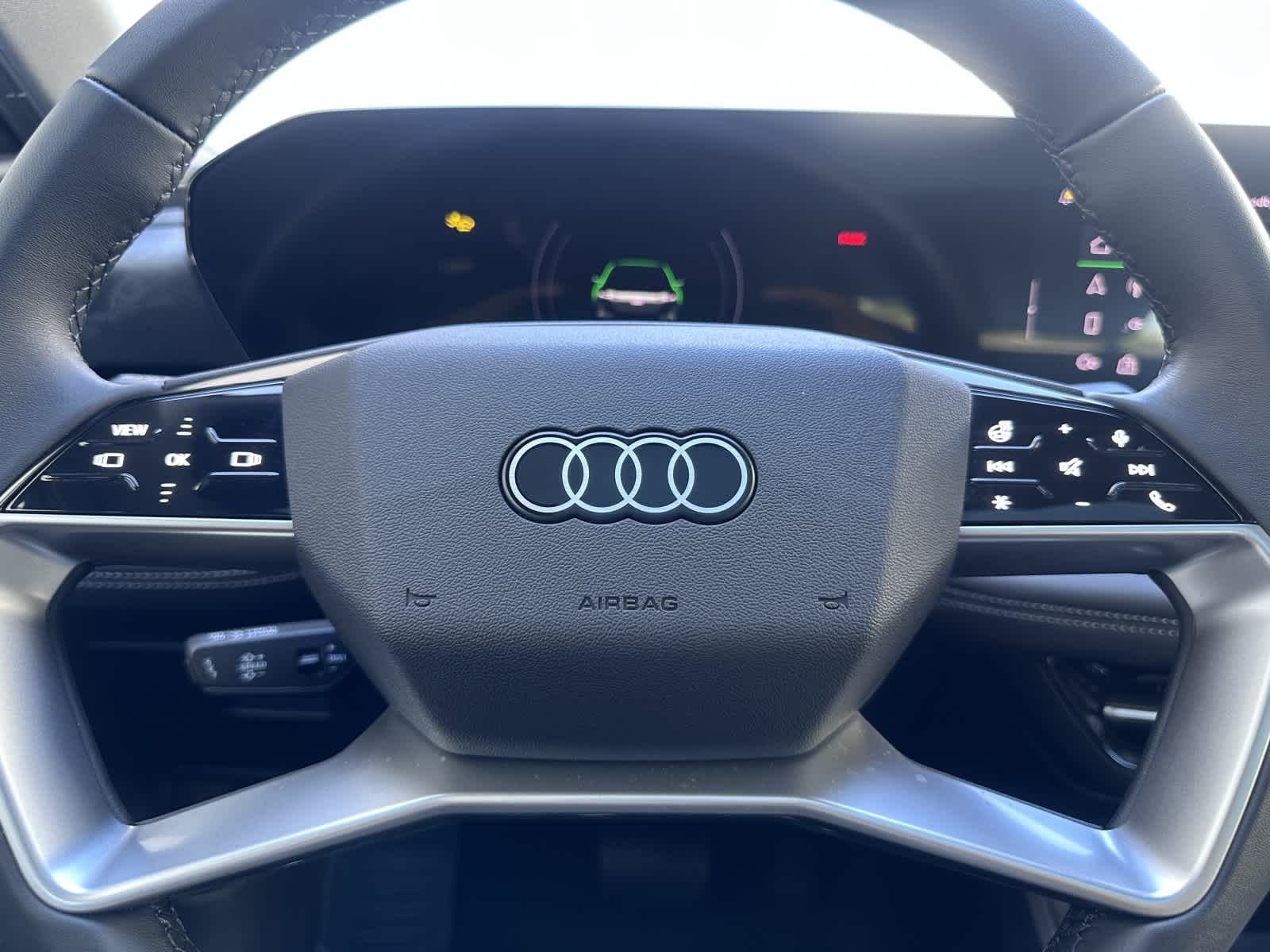 Thumbnail: 2025 Audi e-tron - 22