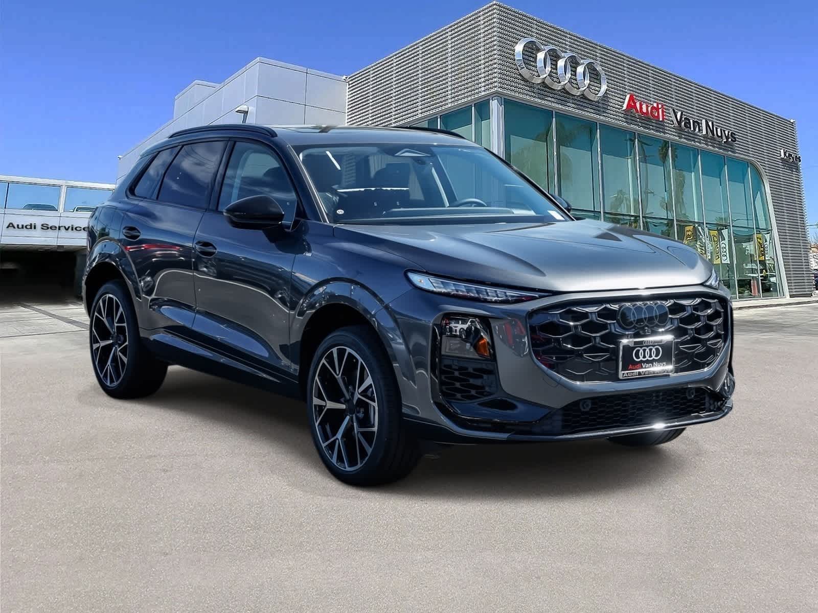 Thumbnail: 2026 Audi Q3 - 5