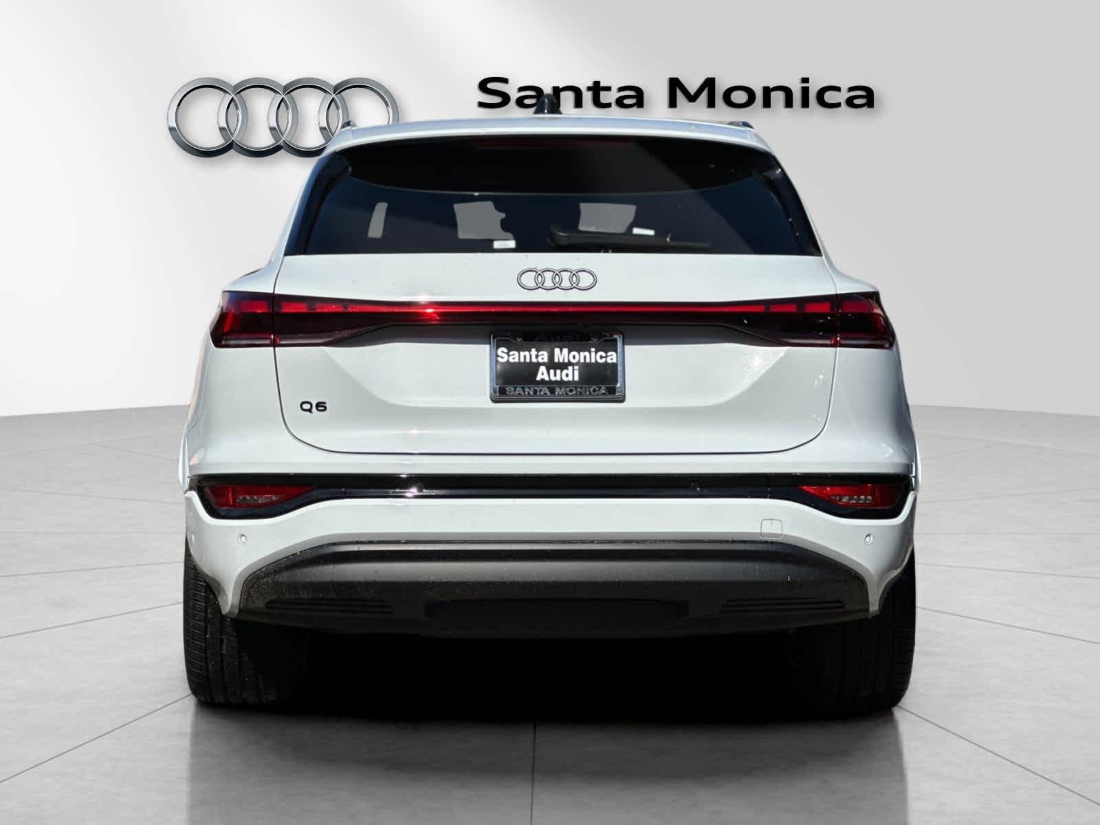 Thumbnail: 2025 Audi Q6 e-tron - 7