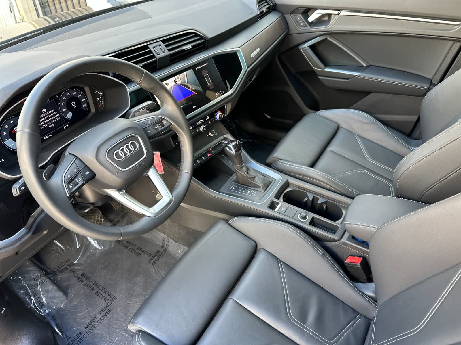 Thumbnail: 2025 Audi Q3 - 11