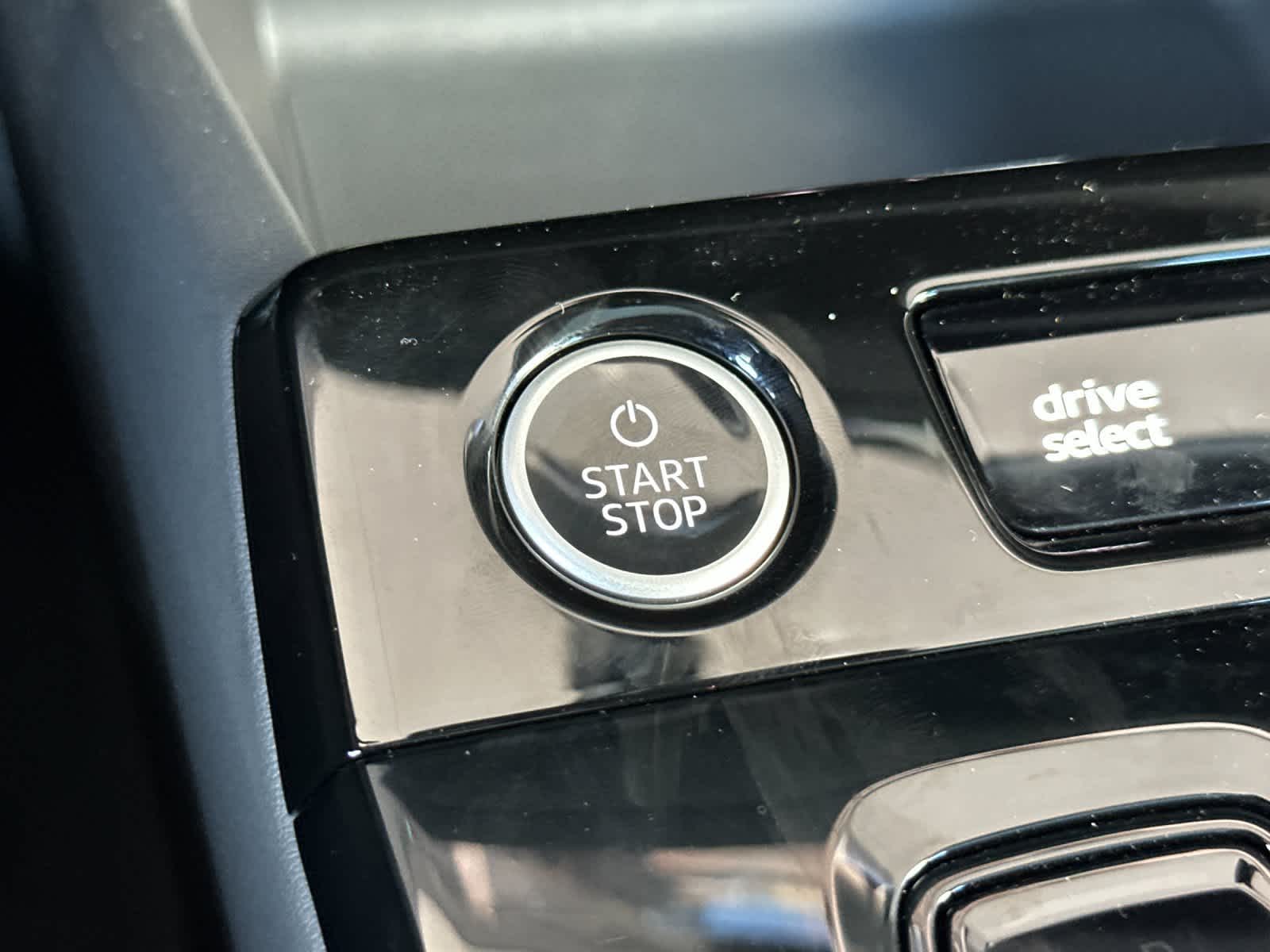 Thumbnail: 2025 Audi e-tron - 20