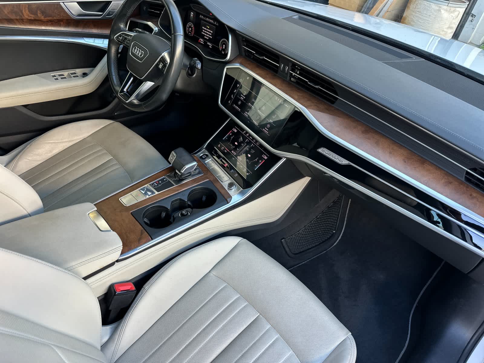 Thumbnail: 2022 Audi A6 - 16