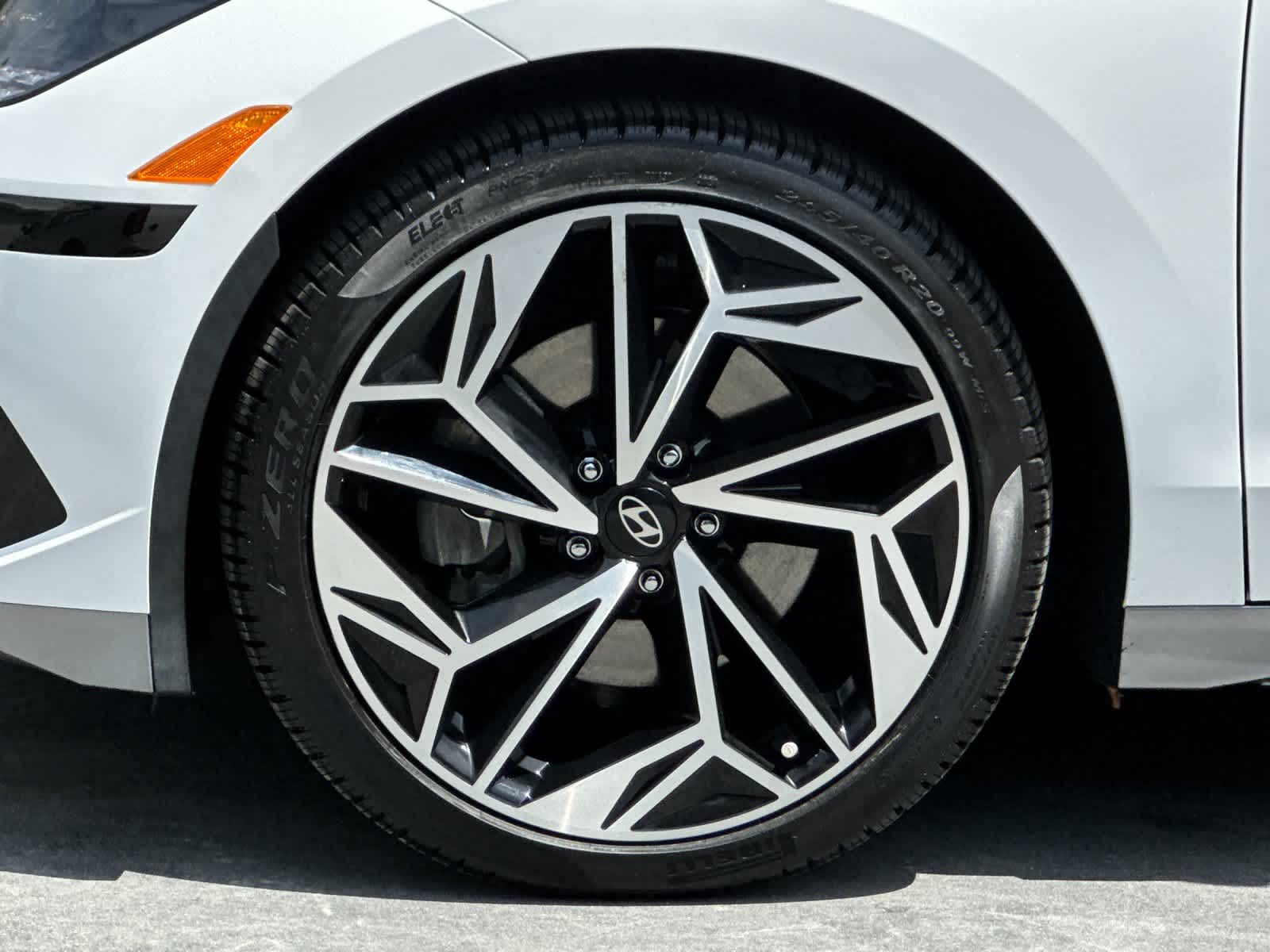 Thumbnail: 2024 Hyundai Ioniq 6 - 26