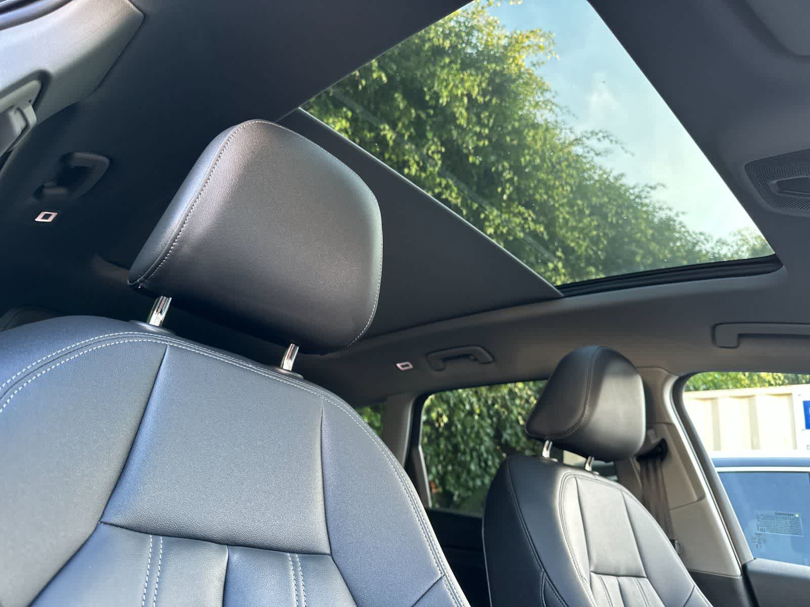 Thumbnail: 2025 Audi Q6 e-tron - 17