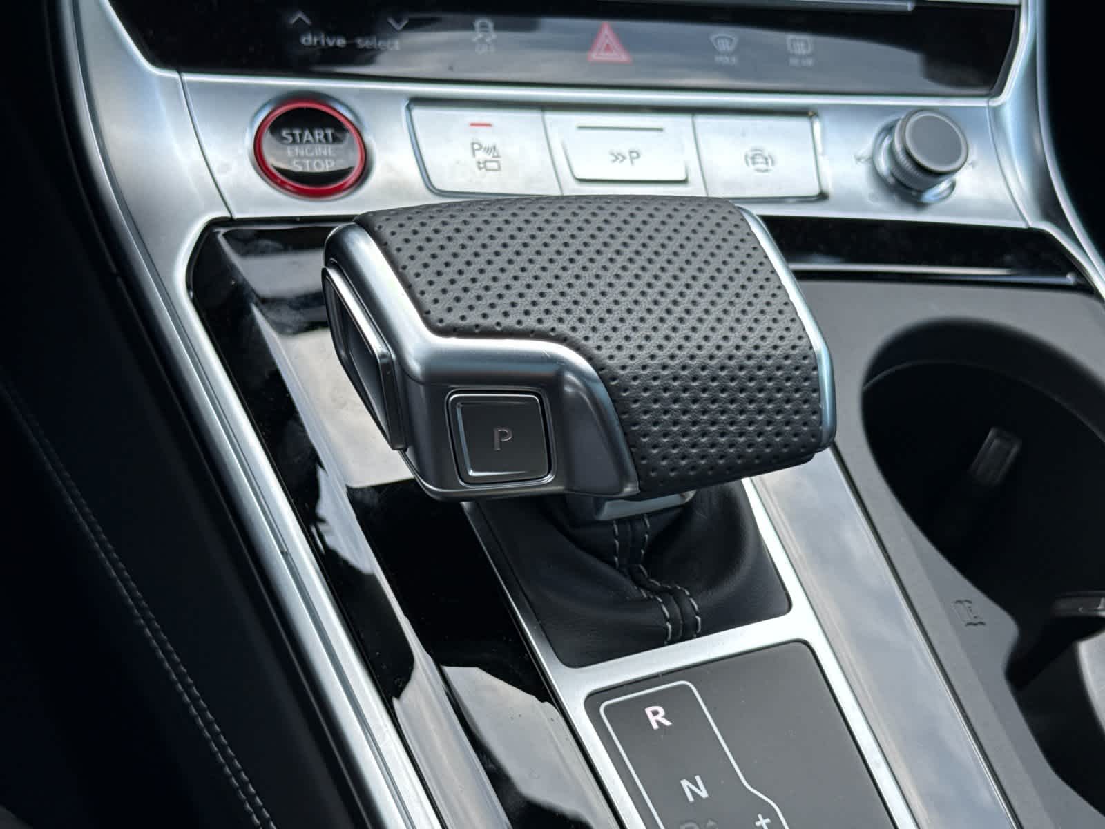 Thumbnail: 2025 Audi RS 7 - 21