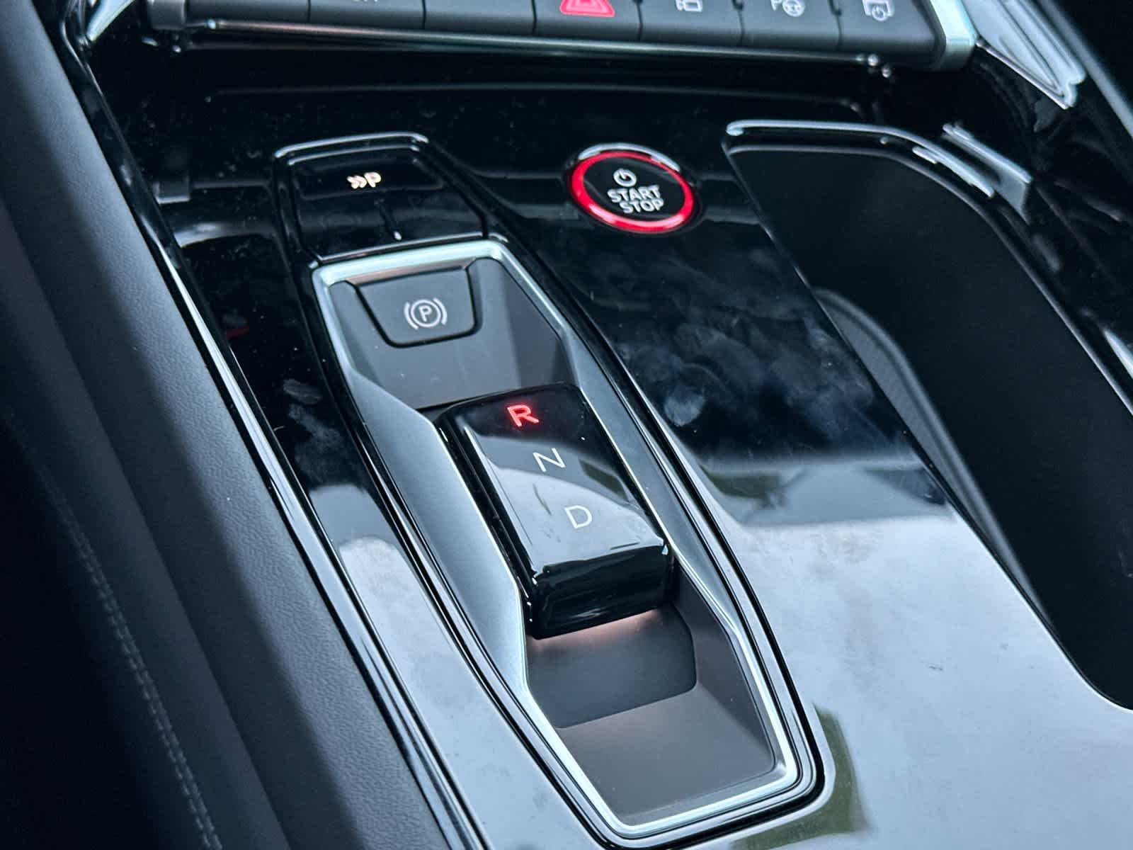 Thumbnail: 2026 Audi e-tron GT - 21