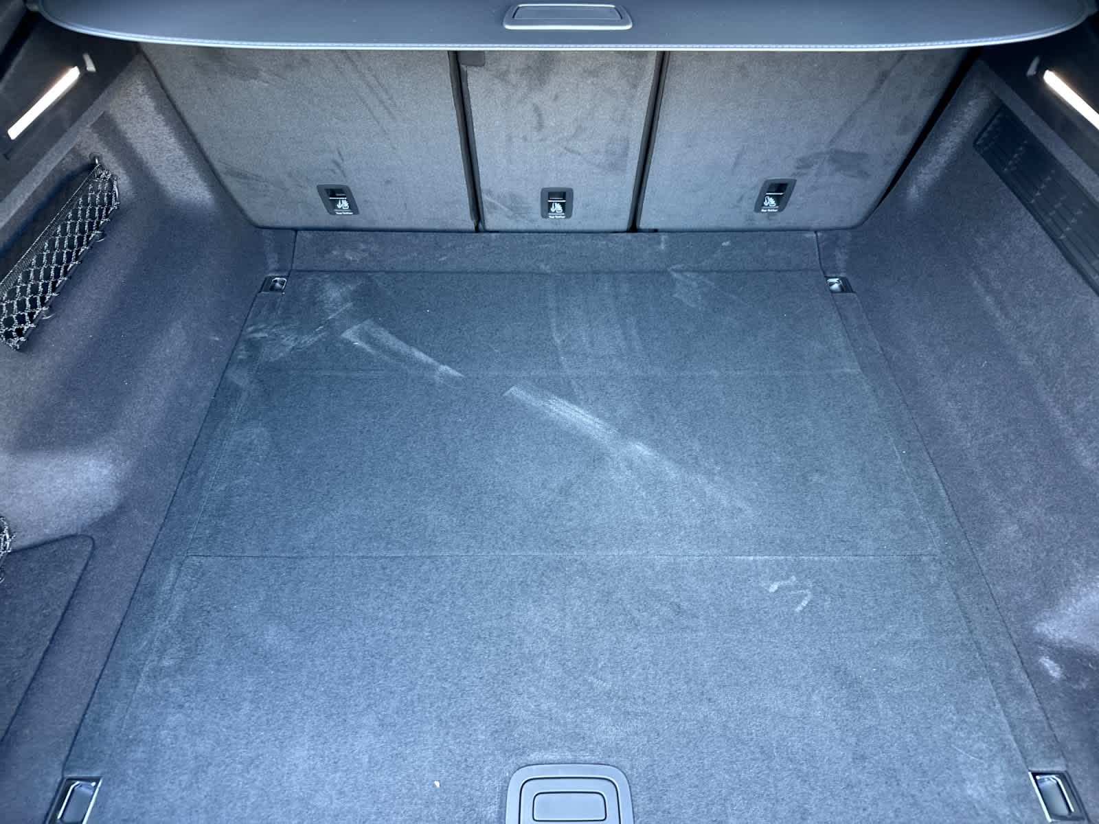 Thumbnail: 2026 Audi Q8 - 15