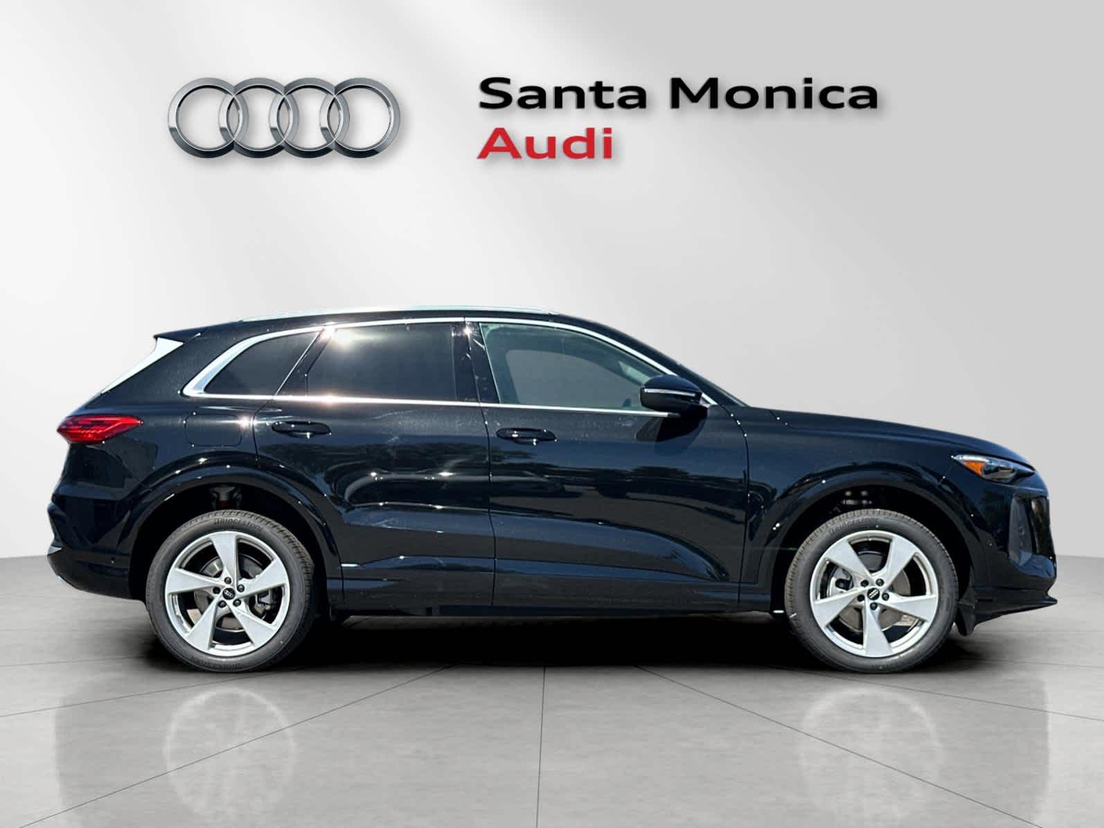 Thumbnail: 2025 Audi Q5 - 8