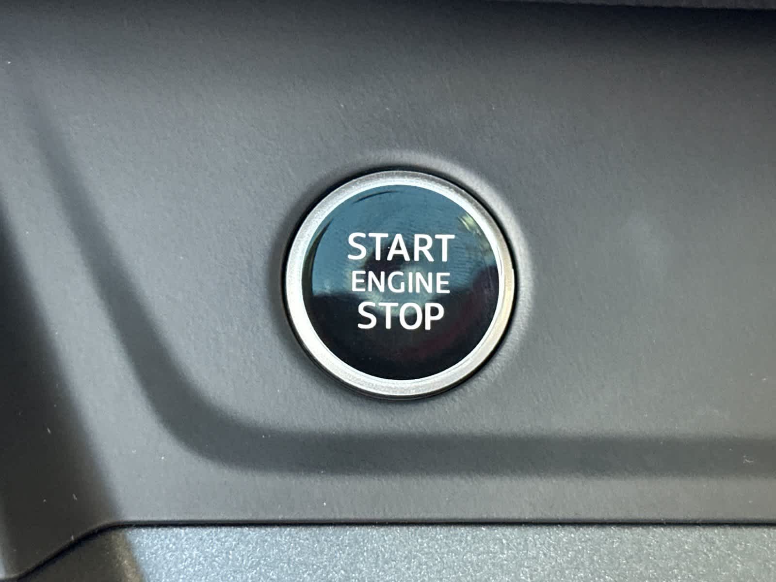 Thumbnail: 2023 Audi Q3 - 22