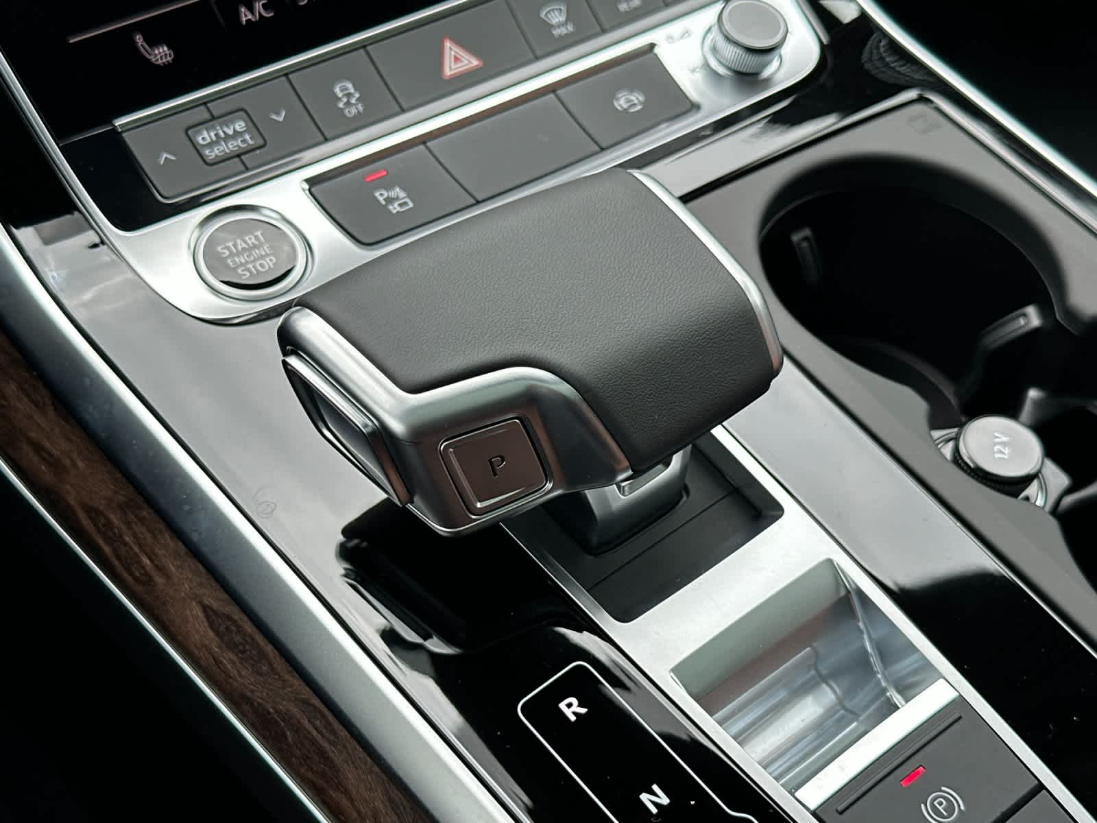 Thumbnail: 2026 Audi Q7 - 22
