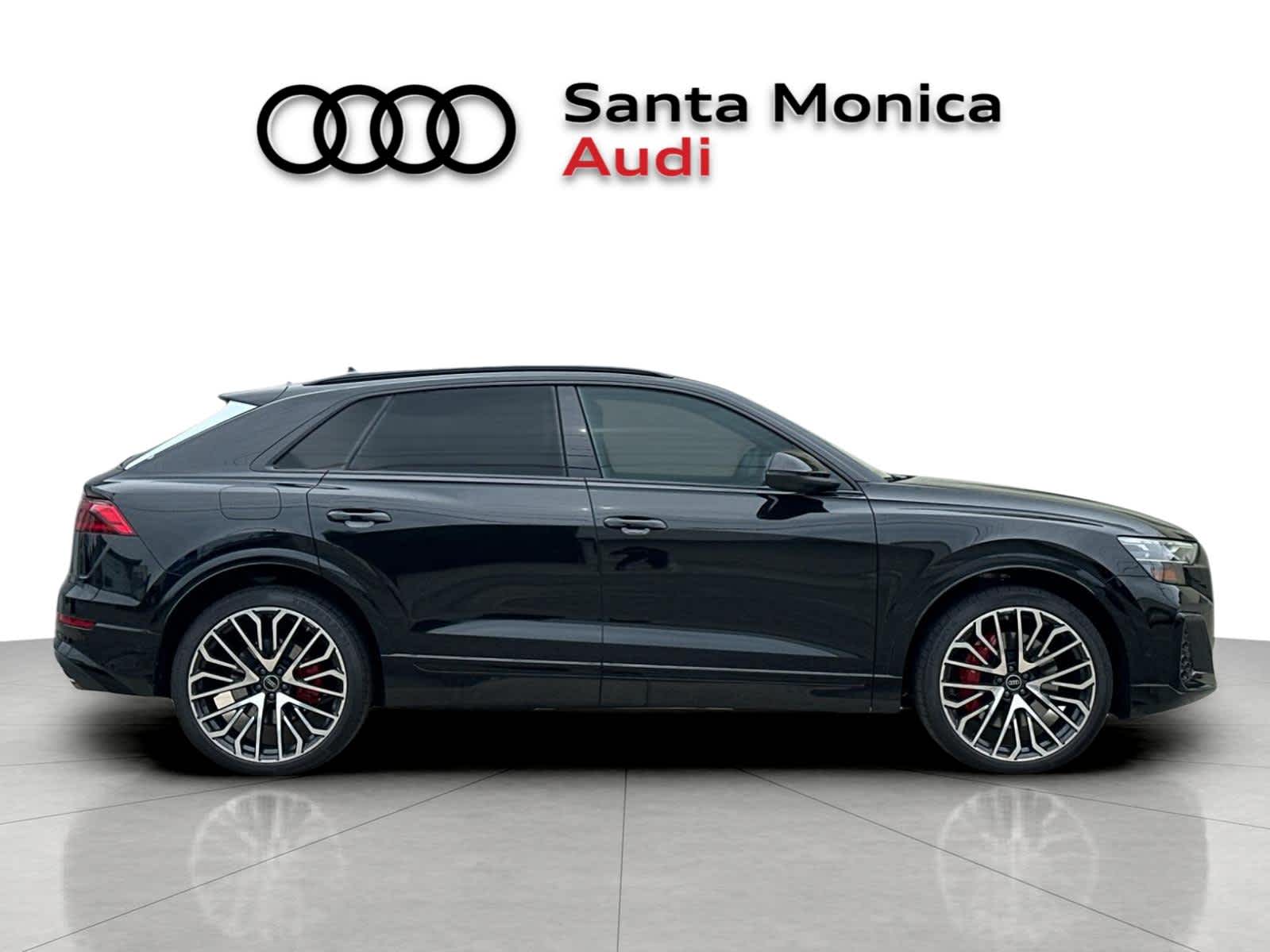 Thumbnail: 2026 Audi SQ8 - 8