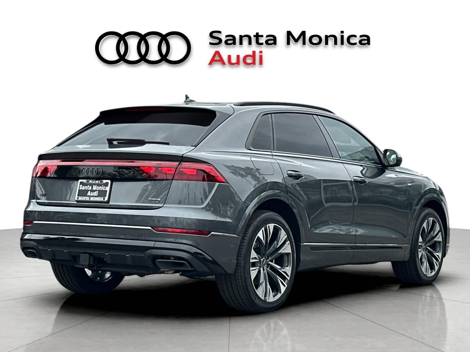 Thumbnail: 2026 Audi Q8 - 2