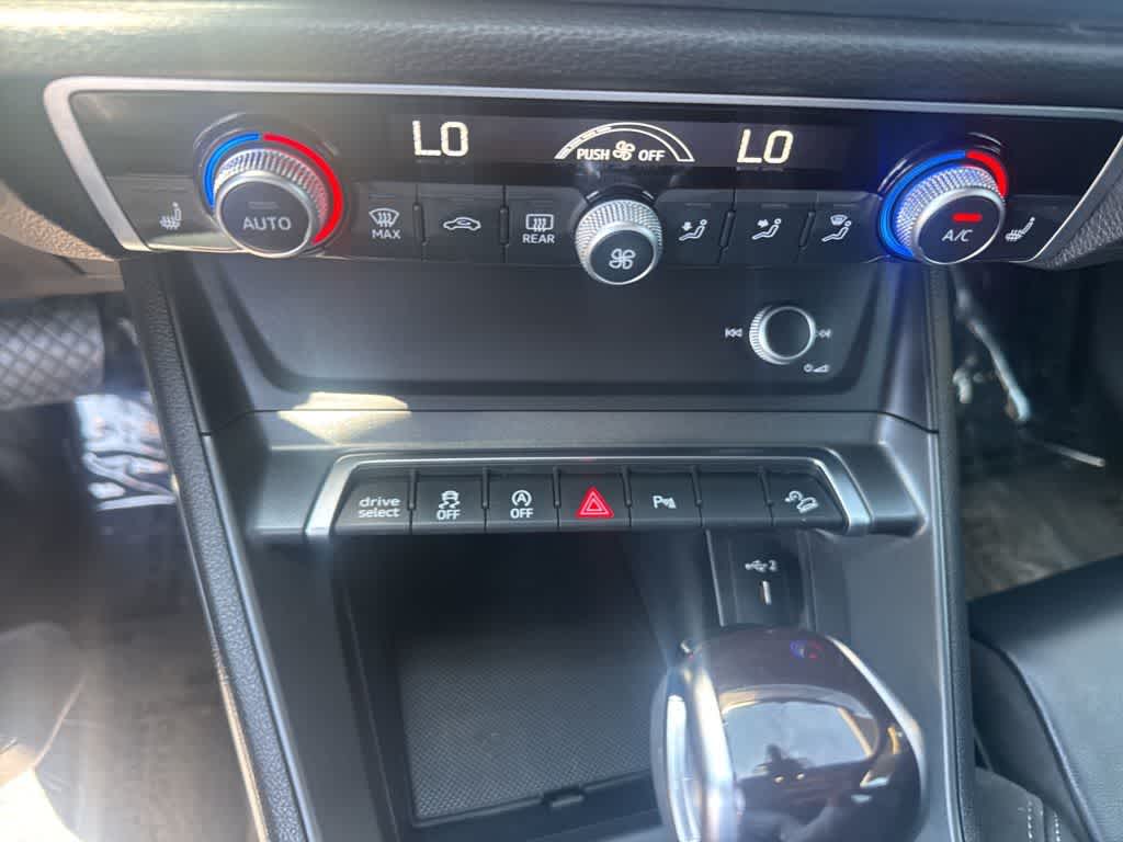 Thumbnail: 2022 Audi Q3 - 17