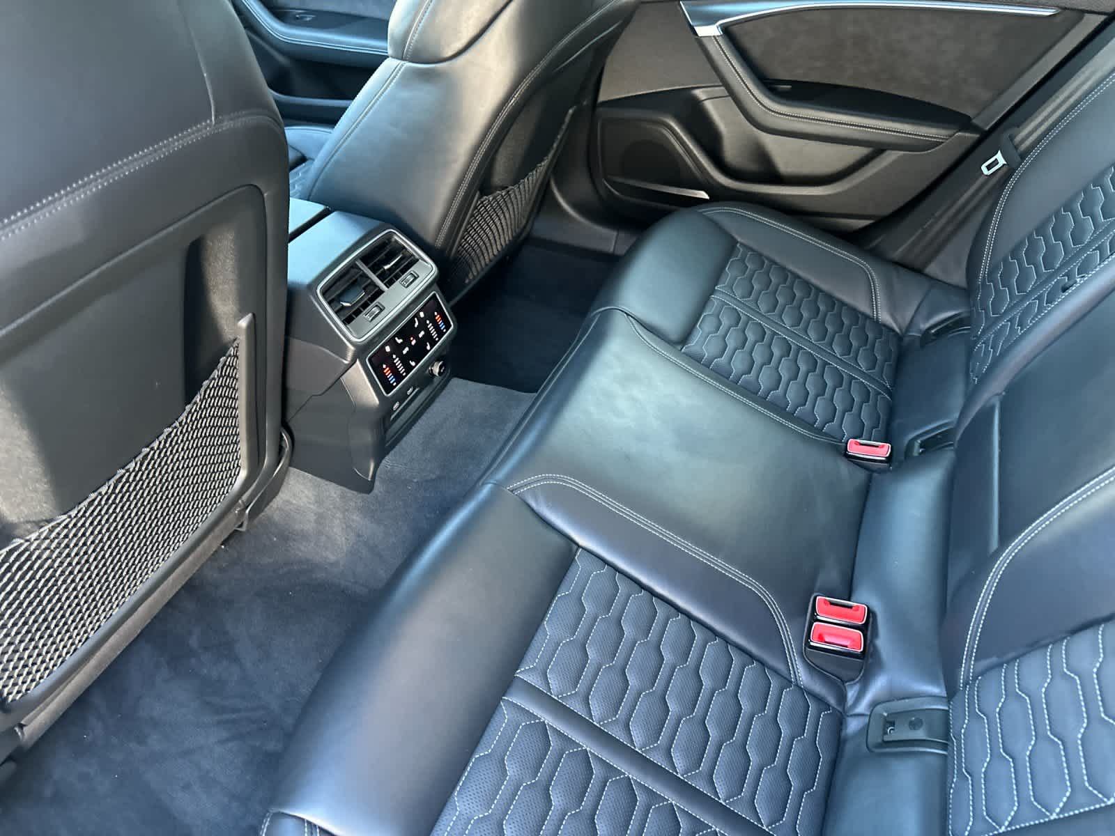 Thumbnail: 2021 Audi RS 7 - 4