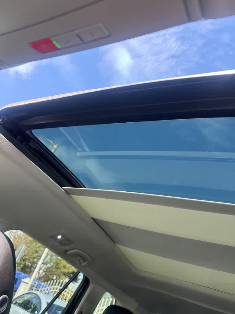 Thumbnail: 2021 Volkswagen Atlas - 21