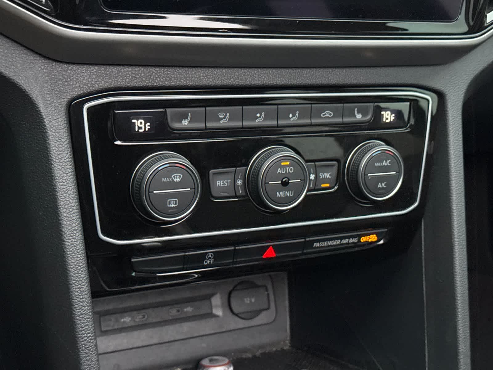 Thumbnail: 2022 Volkswagen Atlas - 22