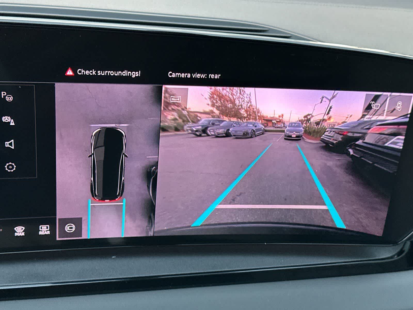 Thumbnail: 2025 Audi Q6 e-tron - 20