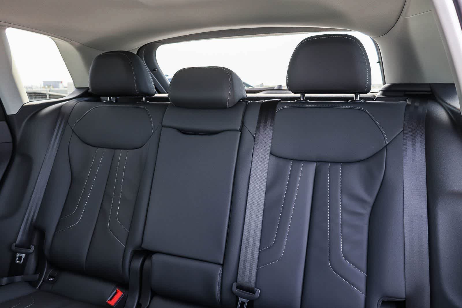 Thumbnail: 2026 Audi Q3 - 23