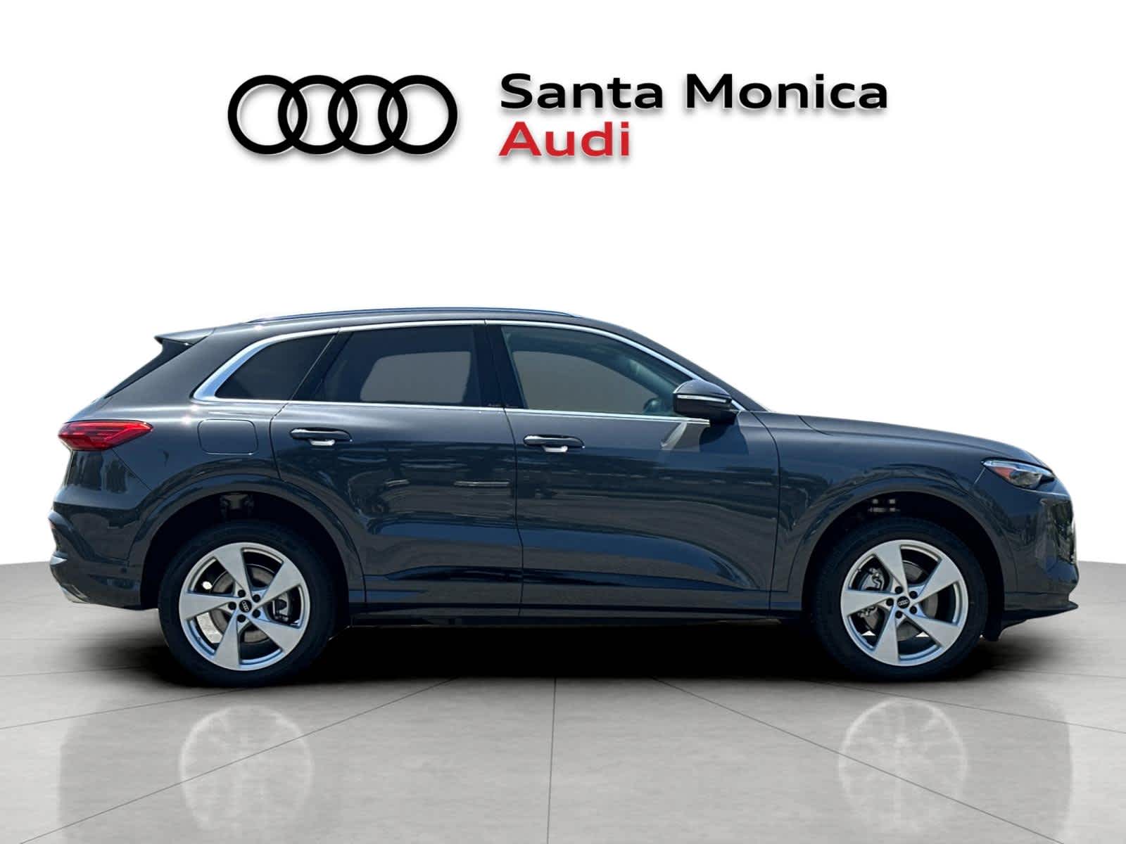 Thumbnail: 2025 Audi Q5 - 8