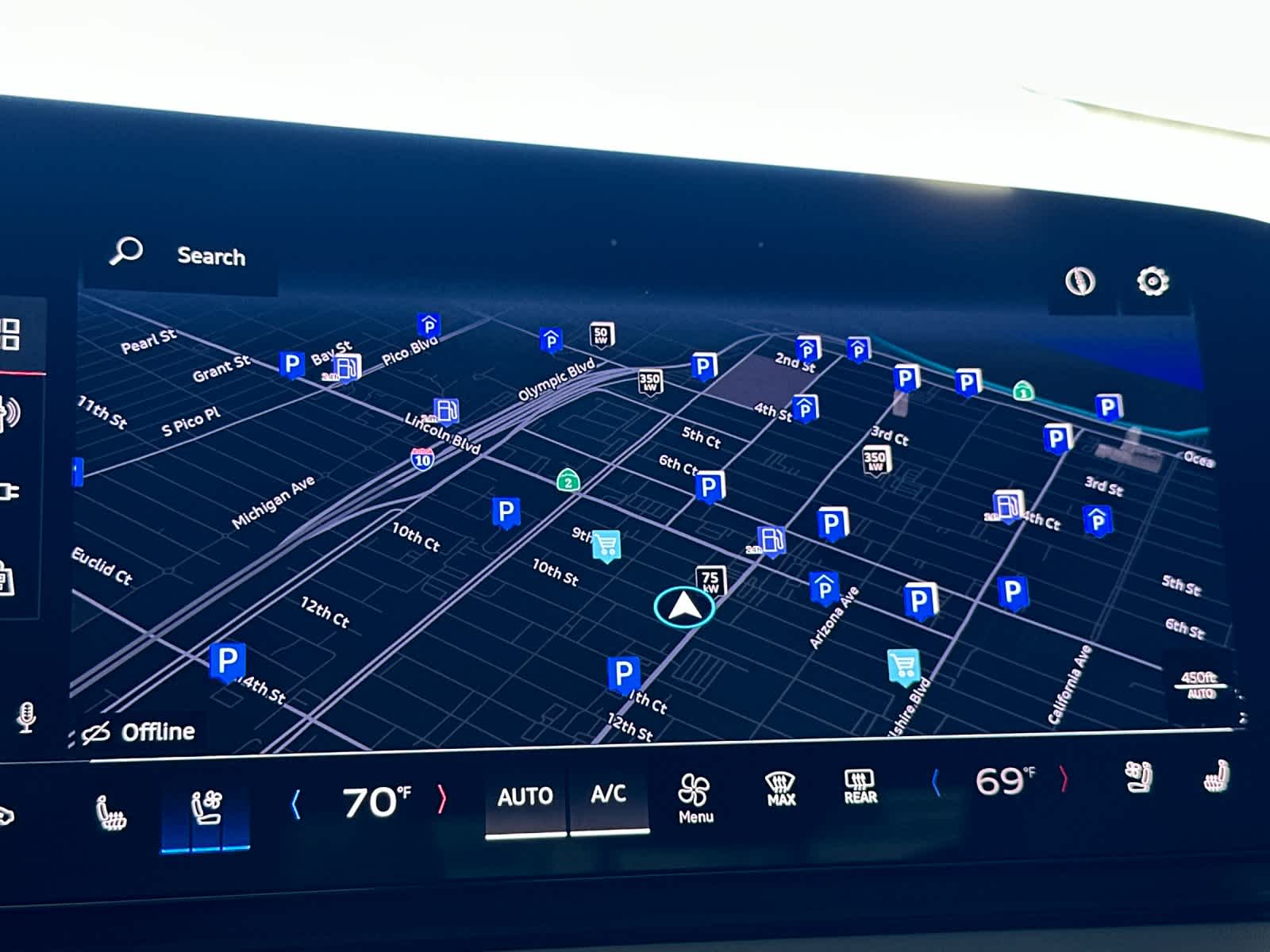 Thumbnail: 2025 Audi e-tron - 17