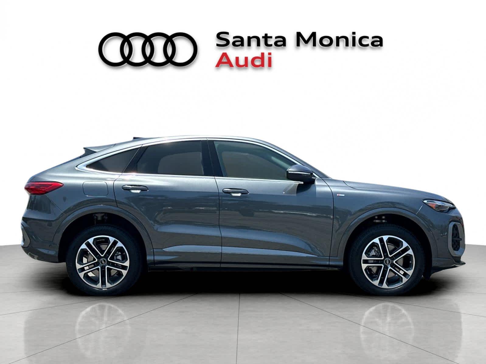 Thumbnail: 2026 Audi Q5 - 8