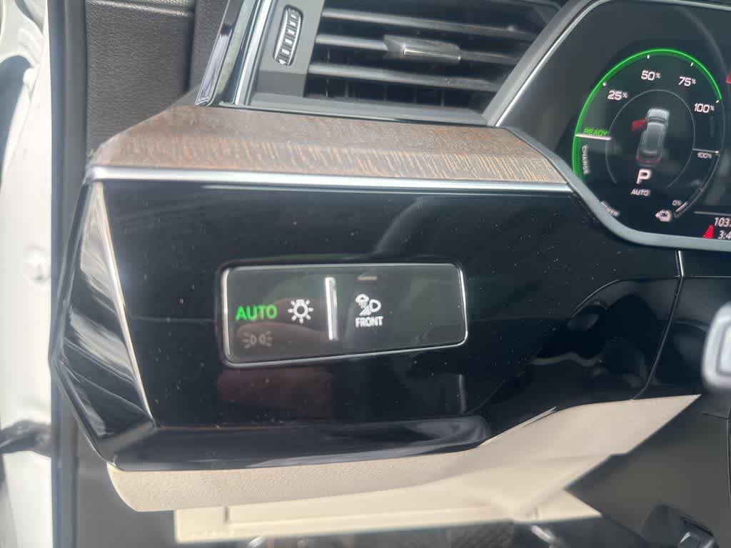 Thumbnail: 2024 Audi Q8 e-tron - 27