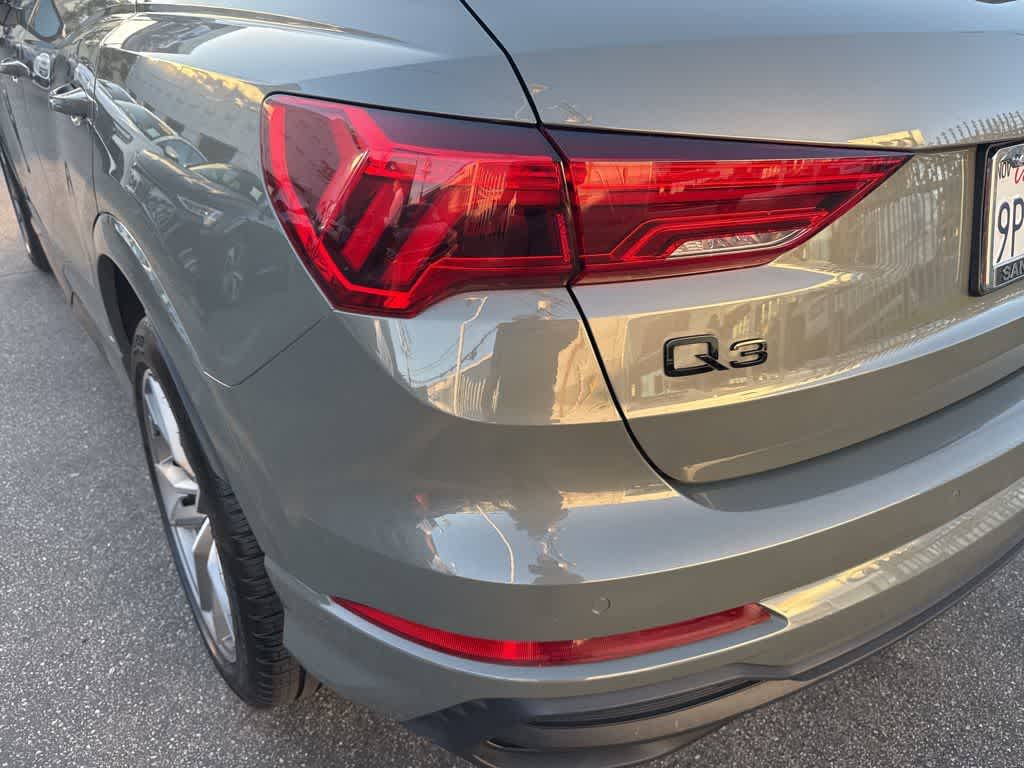 Thumbnail: 2024 Audi Q3 - 41