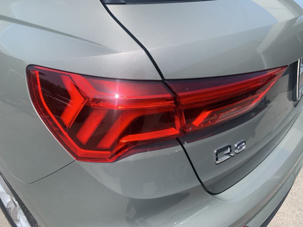 Thumbnail: 2022 Audi Q3 - 24