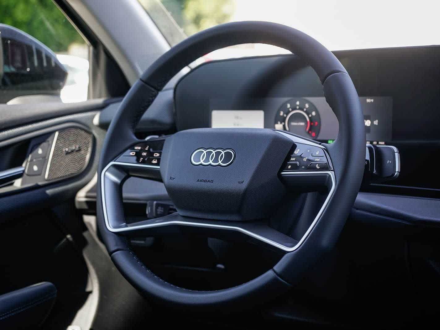 Thumbnail: 2026 Audi Q3 - 15