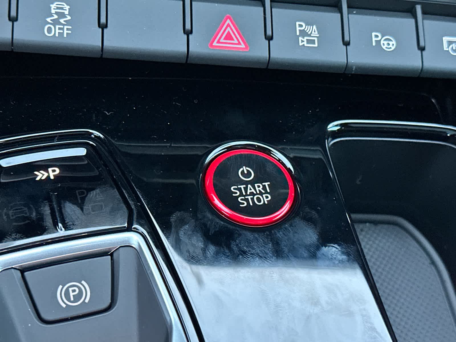 Thumbnail: 2026 Audi e-tron GT - 22