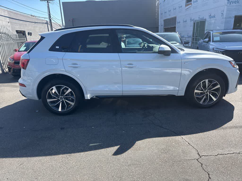 Thumbnail: 2024 Audi Q5 - 7