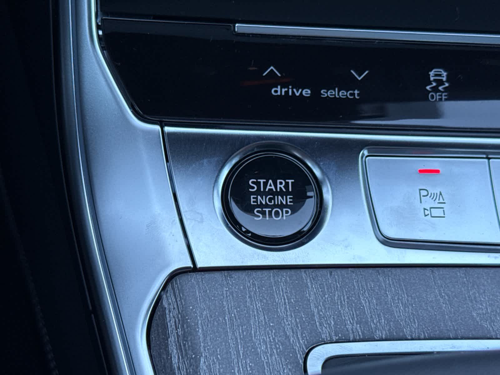 Thumbnail: 2025 Audi A6 - 21