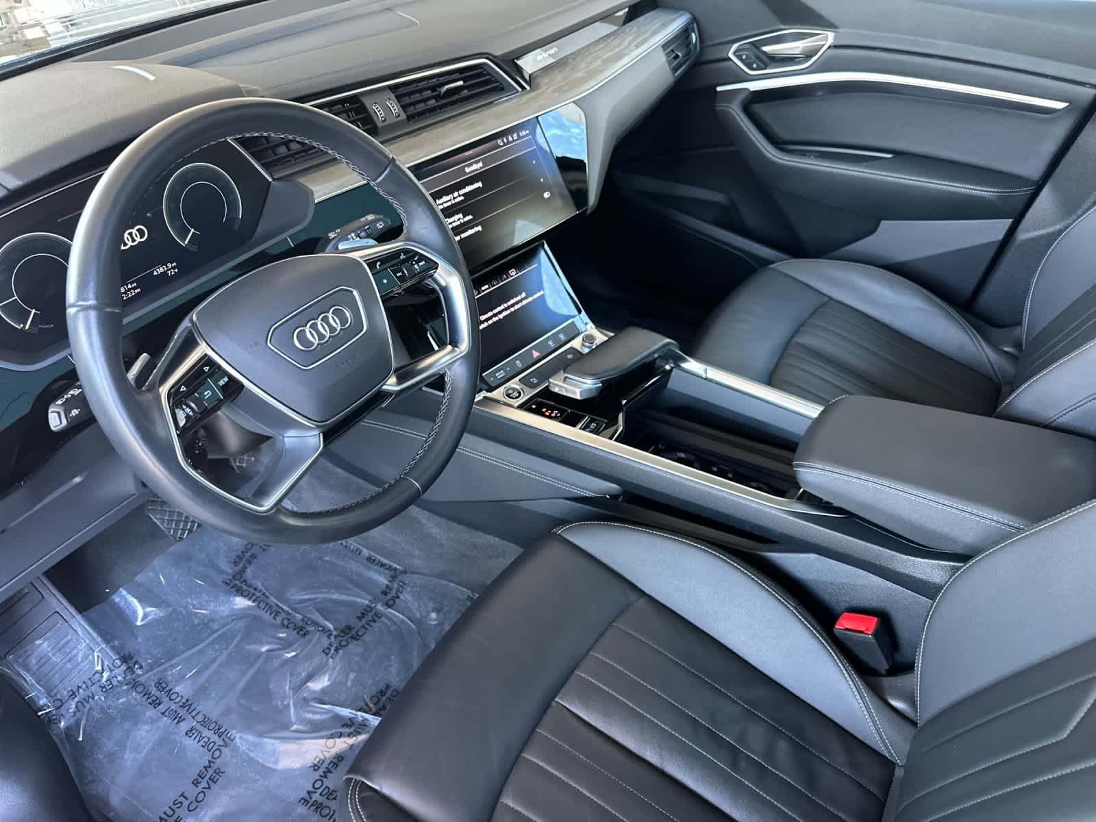 Thumbnail: 2024 Audi Q8 e-tron - 11