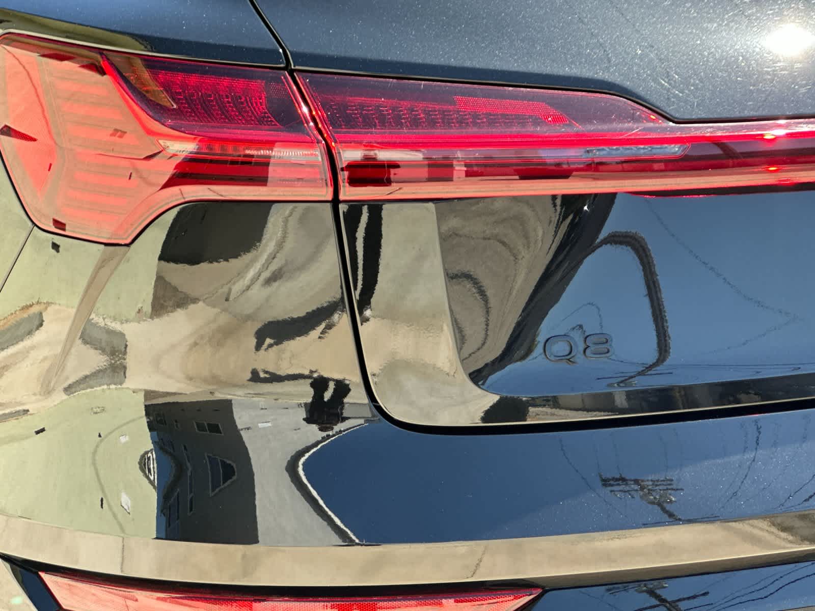 Thumbnail: 2024 Audi Q8 e-tron - 28