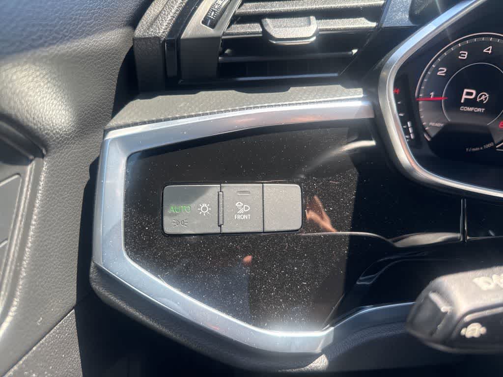 Thumbnail: 2023 Audi Q3 - 26