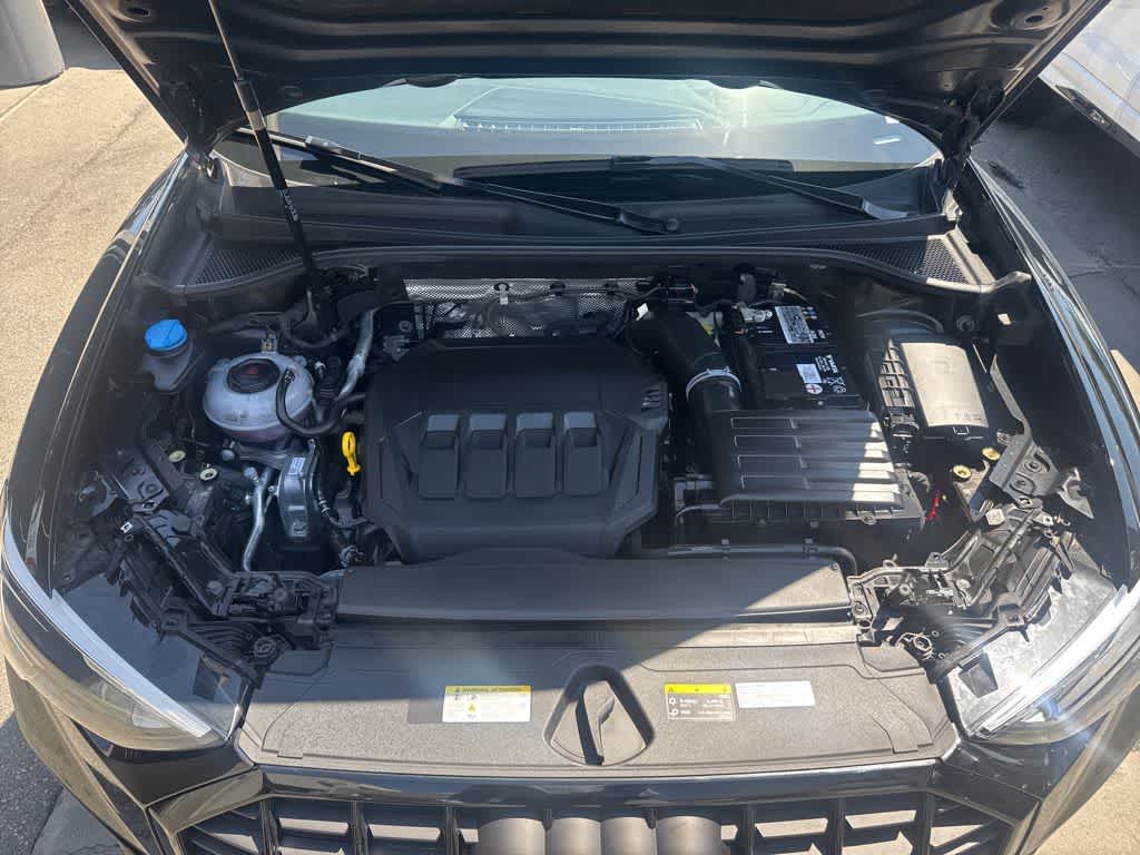 Thumbnail: 2022 Audi Q3 - 27