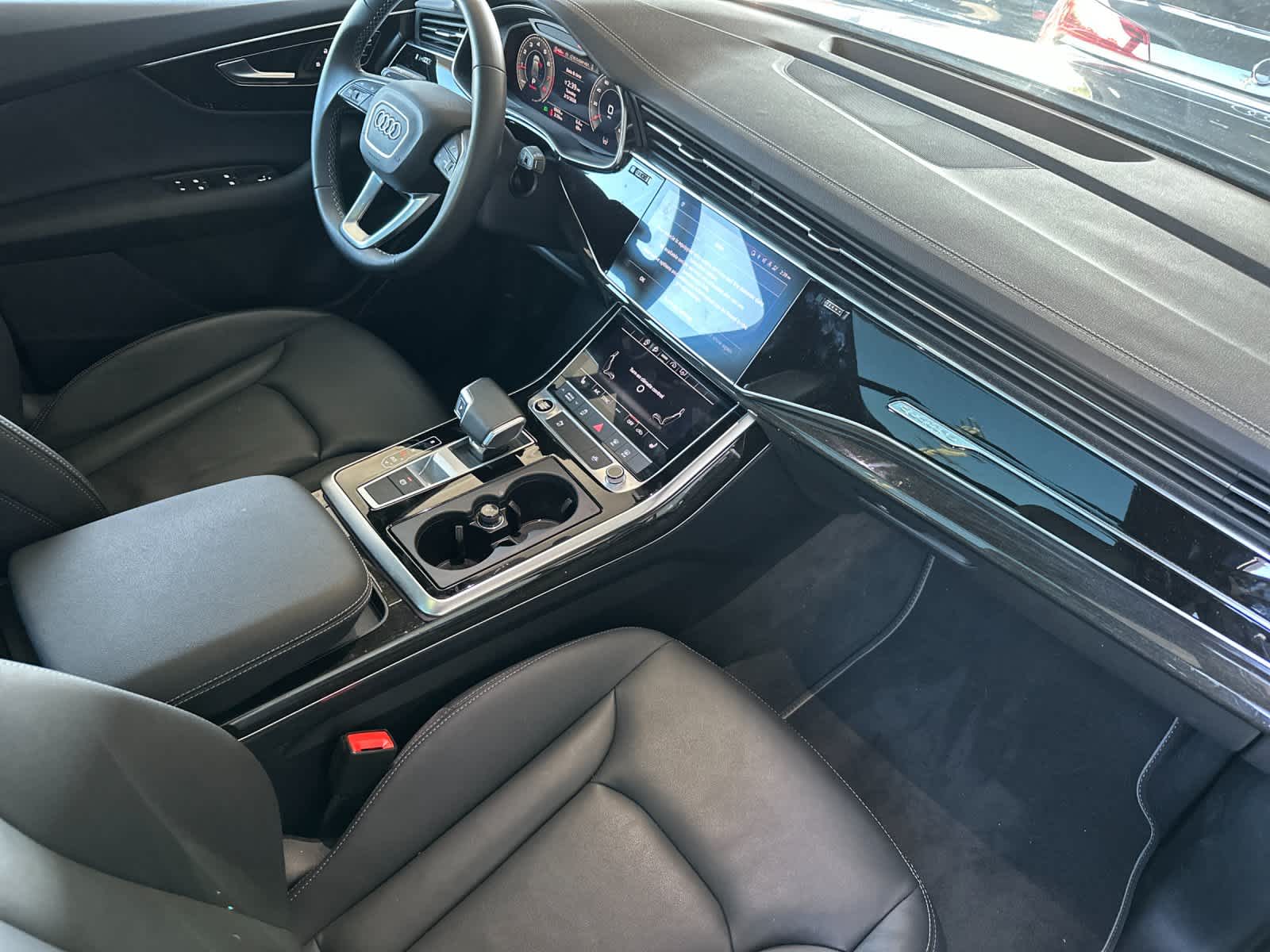 Thumbnail: 2025 Audi Q7 - 17