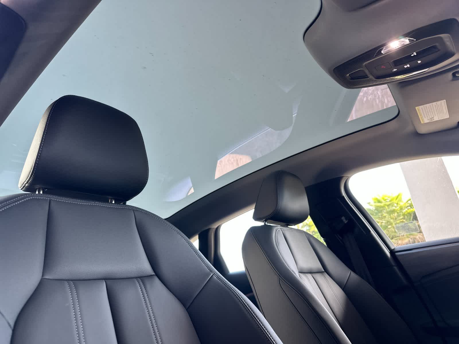 Thumbnail: 2025 Audi e-tron - 14