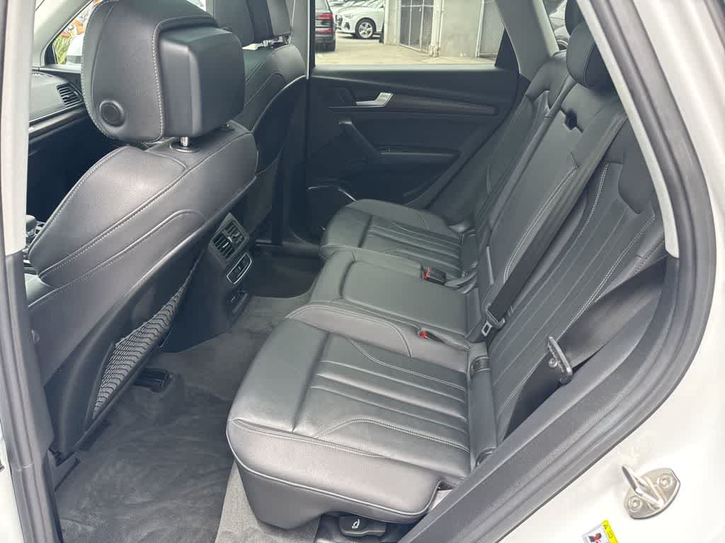 Thumbnail: 2024 Audi Q5 - 25