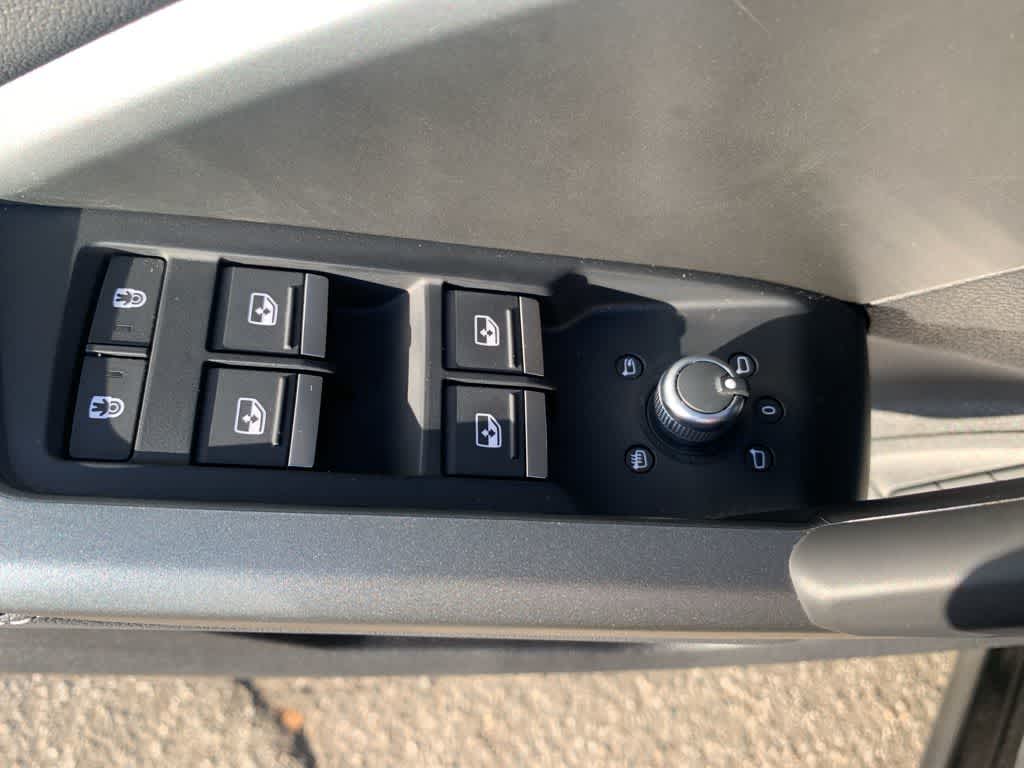 Thumbnail: 2024 Audi Q3 - 21