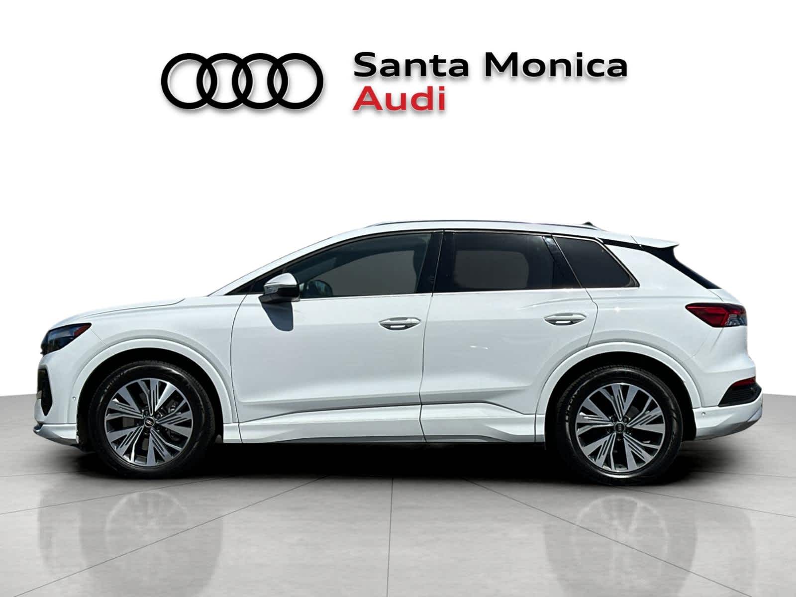 Thumbnail: 2023 Audi Q4 e-tron - 5